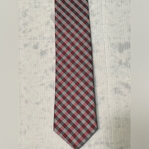 NWOT Mens Dockers slim tie.